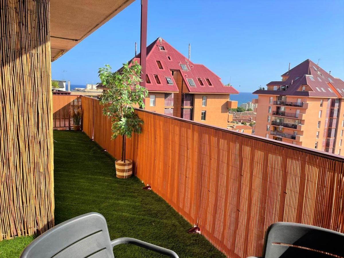 شقة Apartamento Con Piscina Y Gran Terraza Con Vistas - Muy Cerca De La Playa, El Centro Y La Estacion فيلاسار دي مار المظهر الخارجي الصورة